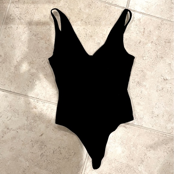 Aritzia Pants - Aritzia The Group Babaton Contour Black Bodysuit Minimalist Summer Everyday Wear